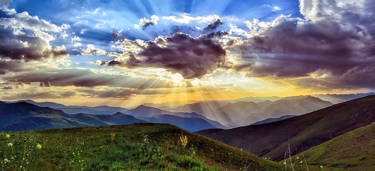 雲と山